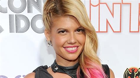does chanel west coast have fake teeth